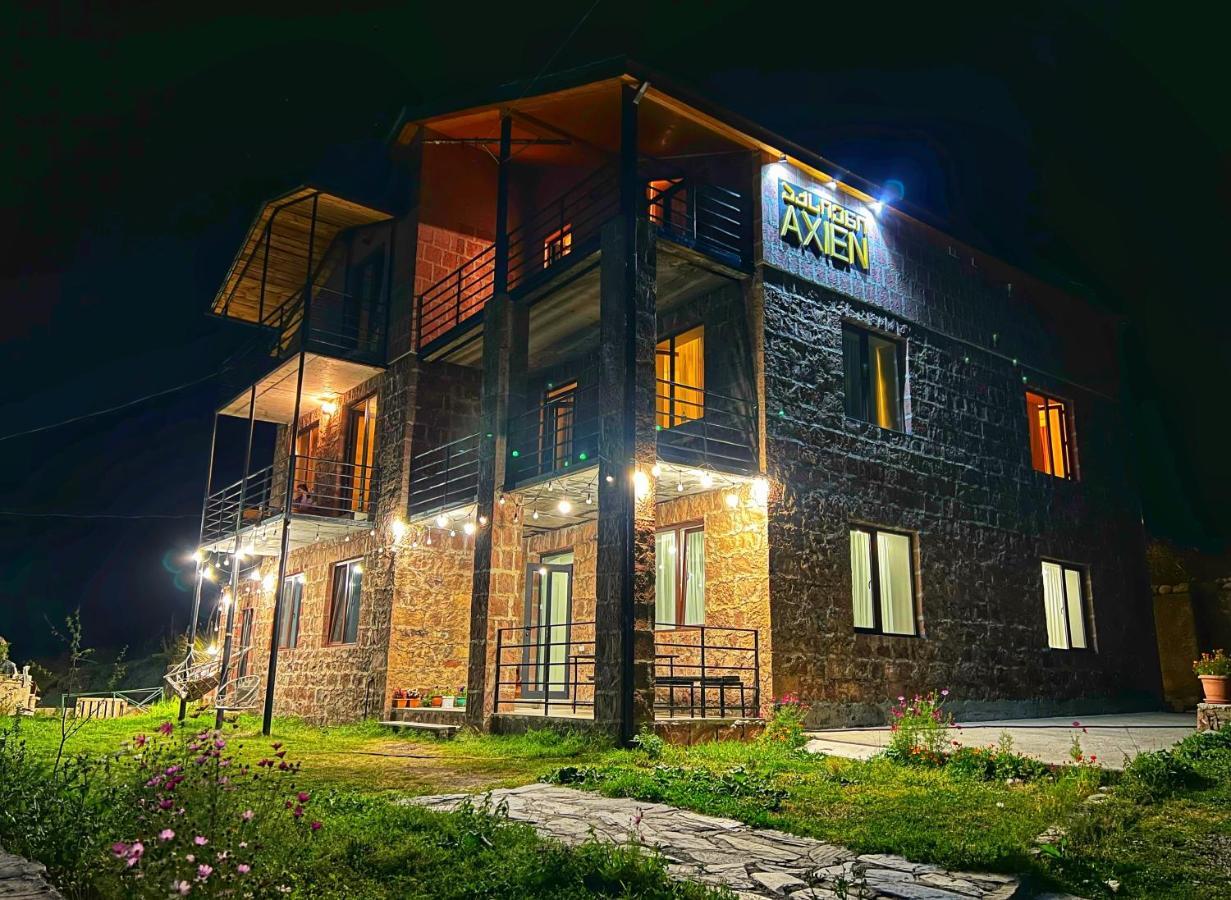 Hotel Axien Kazbegi Exterior foto
