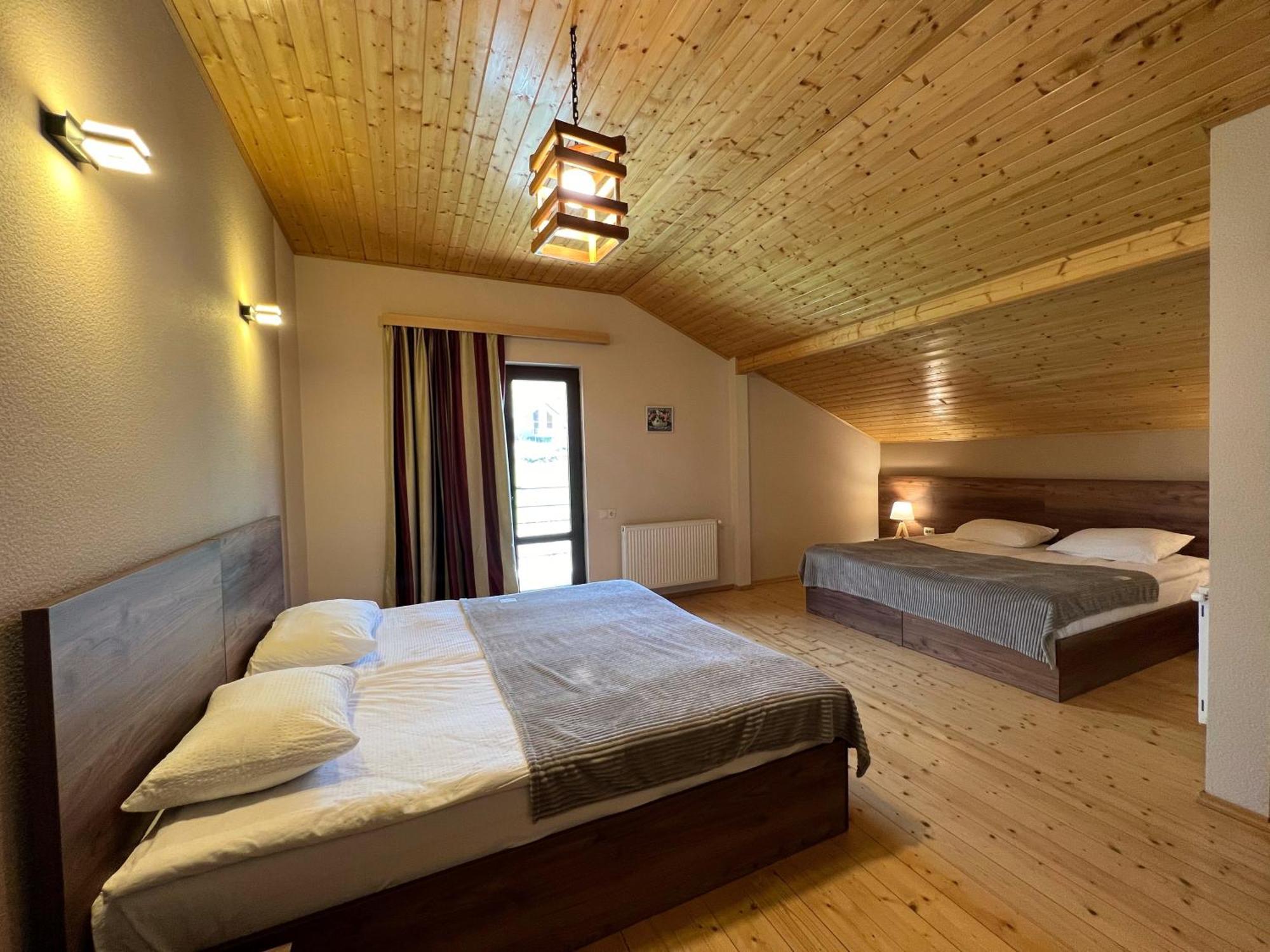 Hotel Axien Kazbegi Exterior foto