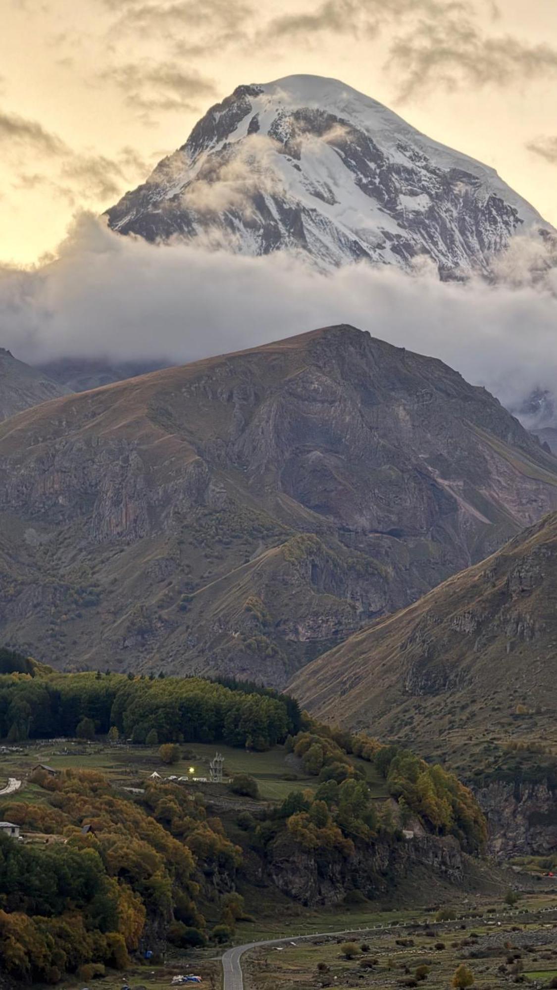 Hotel Axien Kazbegi Exterior foto
